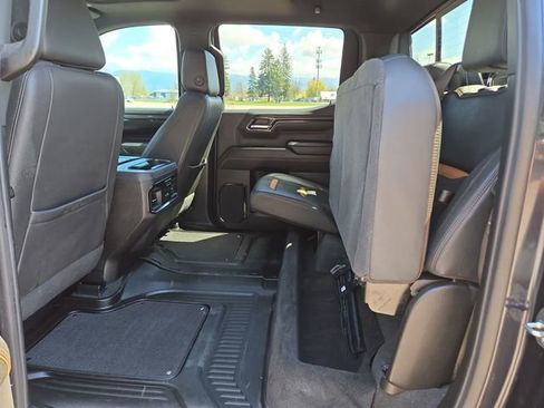 Used 2024 GMC Sierra 1500 AT4 w/ Technology Package AWD/4WD image 34