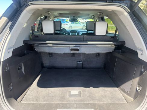 Used 2016 Chevrolet Equinox LTZ w/ Enhanced Convenience Package FWD image 29