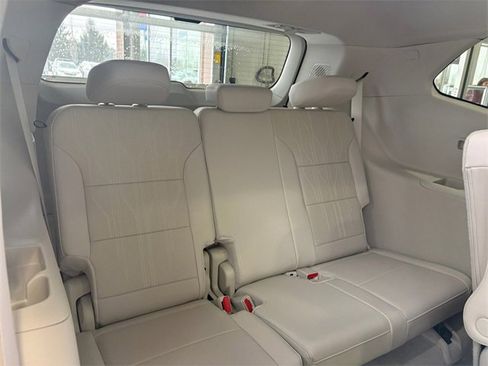 Used 2025 Buick Enclave Avenir w/ Super Cruise Package image 14