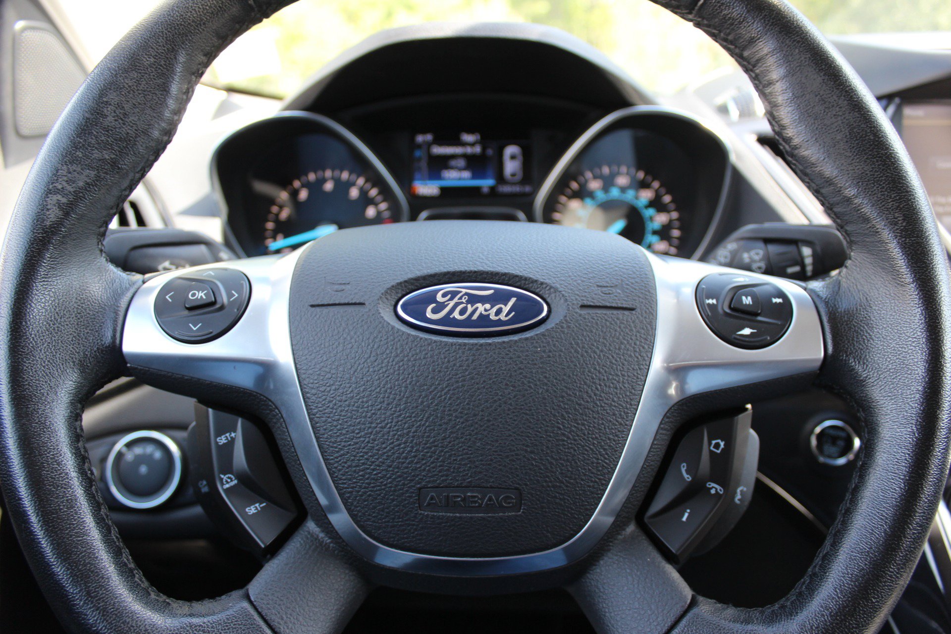 Used 2014 Ford Escape Titanium AWD/4WD image 24