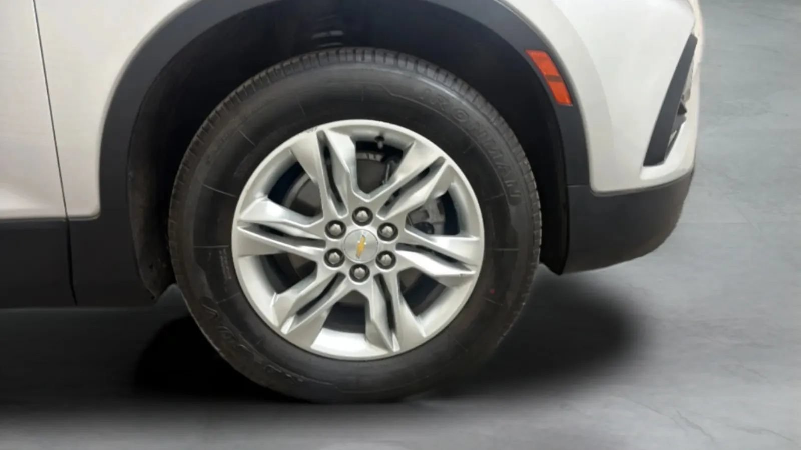 Used 2021 Chevrolet Blazer LT FWD image 25