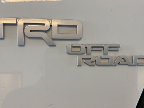 Used 2024 Toyota 4Runner TRD Off-Road Premium w/ Moonroof Package AWD/4WD image 39