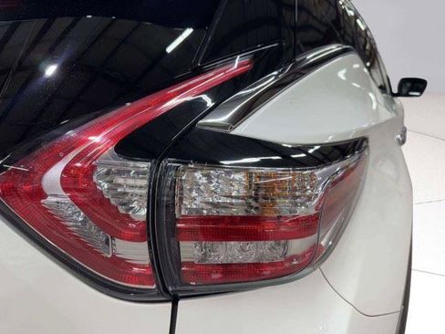 Used 2017 Nissan Murano Platinum FWD image 68