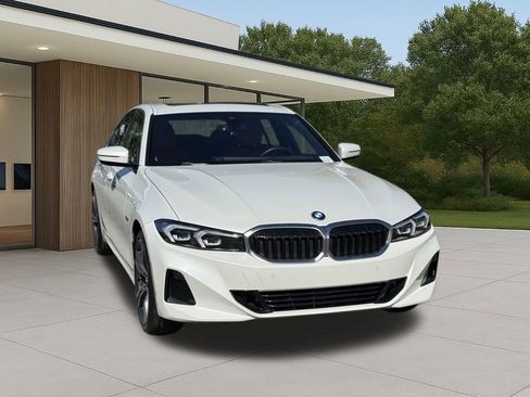Certified 2023 BMW 330e w/ Premium Package image 4