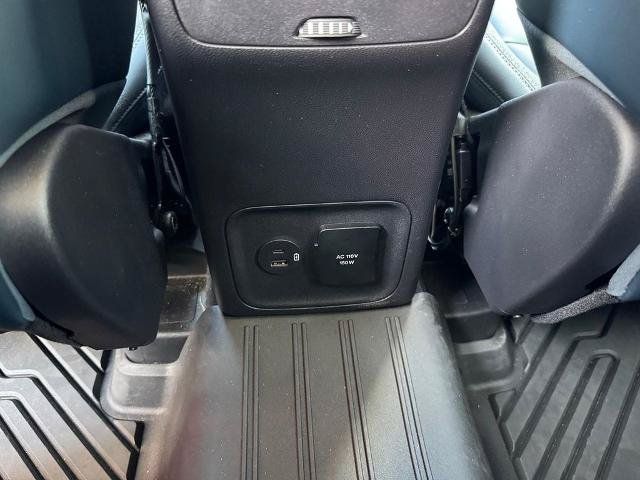 Used 2024 Ford Bronco Sport Outer Banks w/ Tech Package AWD/4WD image 11