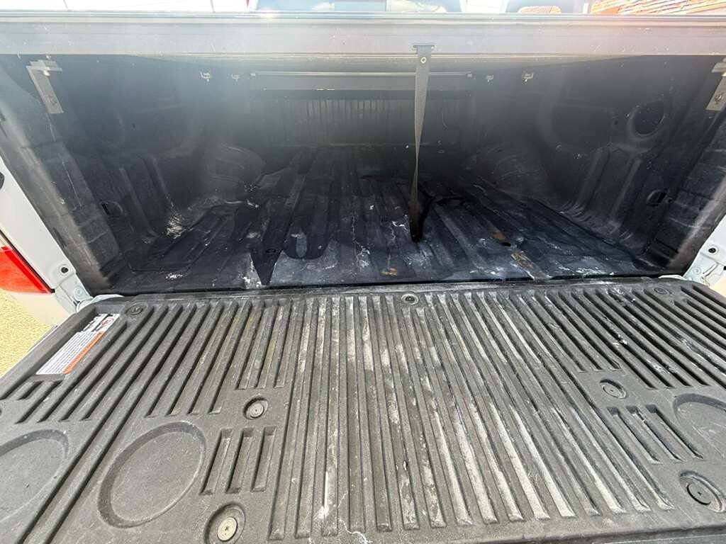 Used 2022 Nissan Titan S RWD image 14