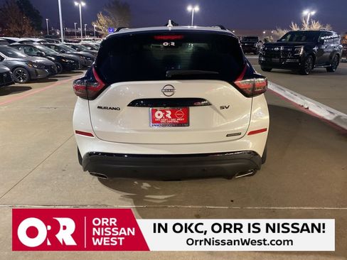 Used 2024 Nissan Murano SV w/ SV Midnight Edition Package image 4