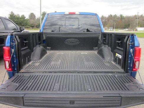 Used 2018 Ford F150 Lariat w/ Equipment Group 502A Luxury AWD/4WD image 15