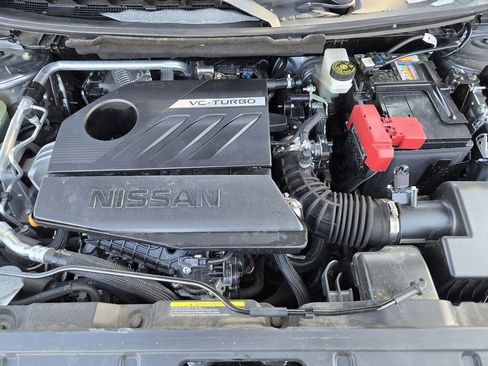 Used 2025 Nissan Rogue SL image 30