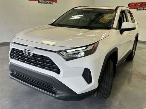 Certified 2025 Toyota RAV4 XLE w/ Convenience Package FWD image 7