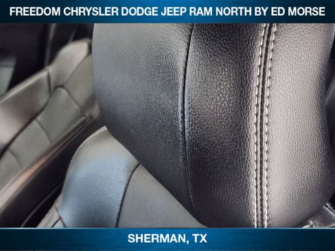 Used 2016 Ford Mustang GT Premium w/ Black Accent Package RWD image 10