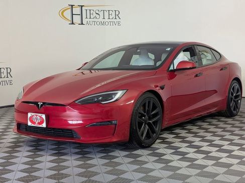 Used 2023 Tesla Model S Standard Range image 4