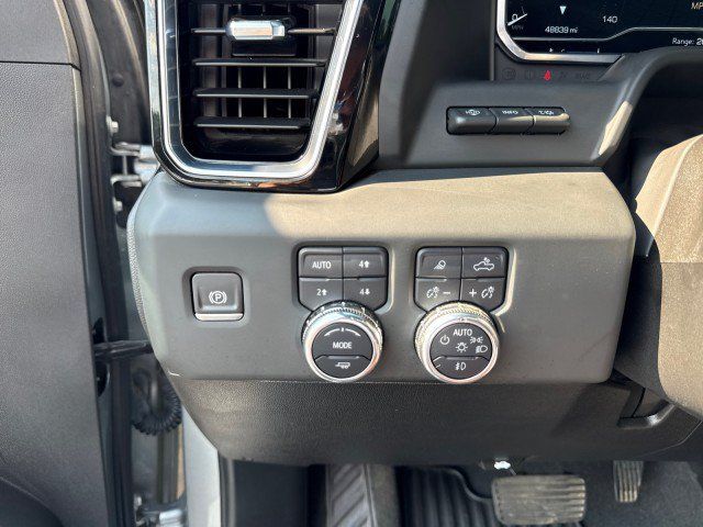Used 2025 GMC Sierra 2500 Denali Ultimate AWD/4WD image 23