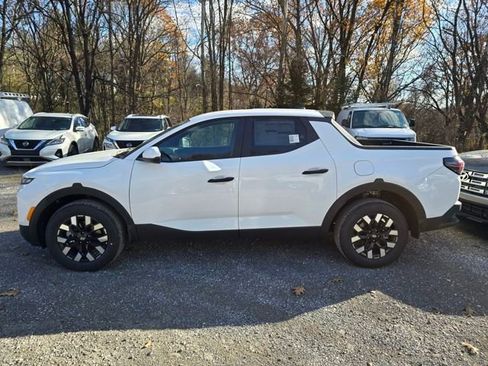 New 2026 Hyundai Santa Cruz SE image 2