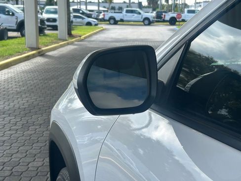 Used 2025 Chevrolet Equinox LT image 14