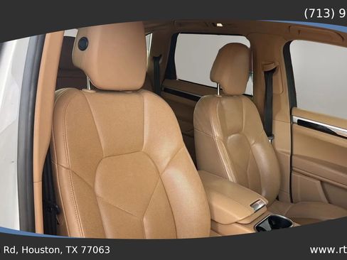 Used 2014 Porsche Cayenne AWD/4WD image 38