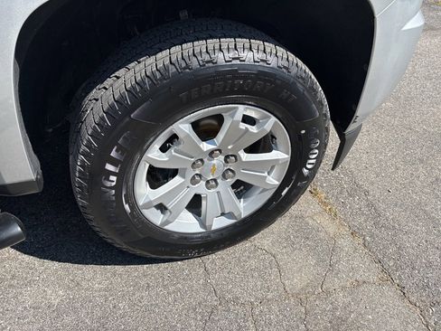 Used 2018 Chevrolet Colorado LT w/ LT Convenience Package image 11