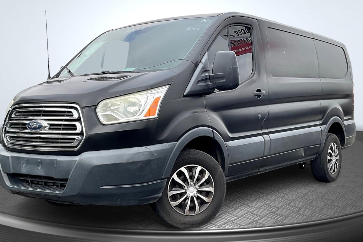 Used 2016 Ford Transit 250 130 Low Roof w/ Exterior Upgrade Package RWD image 12