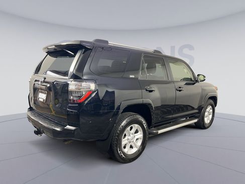 Used 2024 Toyota 4Runner SR5 Premium w/ Moonroof Package image 4