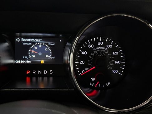 Used 2015 Ford Mustang Coupe RWD image 13