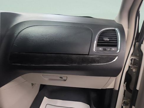 Used 2012 Chrysler Town & Country Touring w/ Entertainment Group #1 image 25