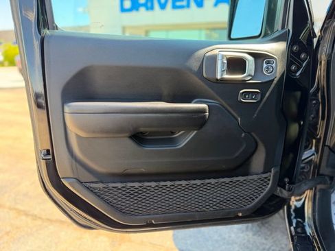 Used 2020 Jeep Wrangler Unlimited Sport S AWD/4WD image 18