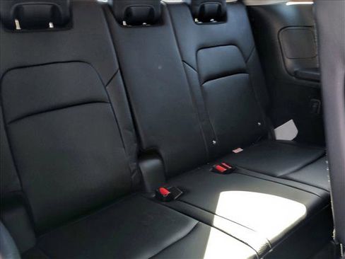 Used 2023 Nissan Pathfinder SL image 20