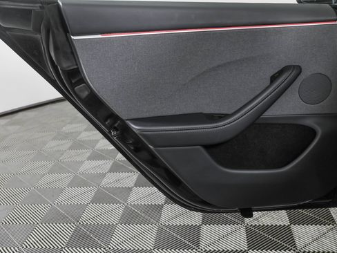 Used 2025 Tesla Model 3 Long Range RWD image 33