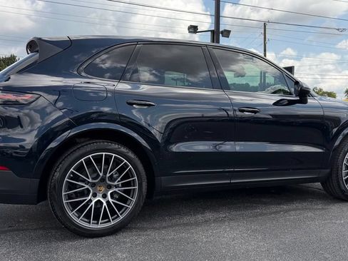 Used 2021 Porsche Cayenne AWD/4WD image 8