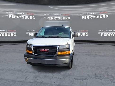 New 2025 GMC Savana 2500 w/ Chrome Appearance Package RWD image 3