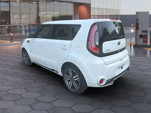 Used 2016 Kia Soul + w/ Soulful Package FWD image 7