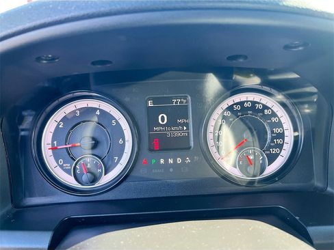 Used 2021 RAM 1500 Classic Warlock image 12