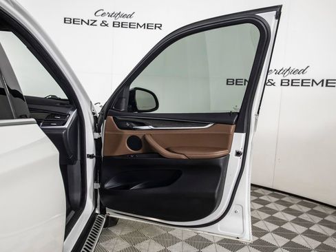Used 2018 BMW X5 sDrive35i RWD image 19
