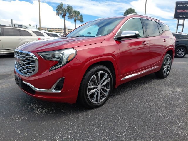 Used 2019 GMC Terrain Denali w/ Advanced Safety Package FWD image 10