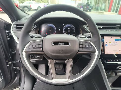 New 2026 Jeep Grand Cherokee Limited image 14