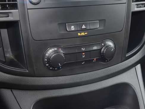 Used 2023 Mercedes-Benz Metris image 25