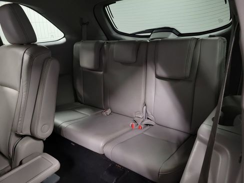 Used 2014 Toyota Highlander XLE AWD/4WD image 24