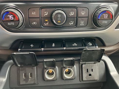 Used 2018 GMC Sierra 1500 SLT w/ SLT Premium Package image 24