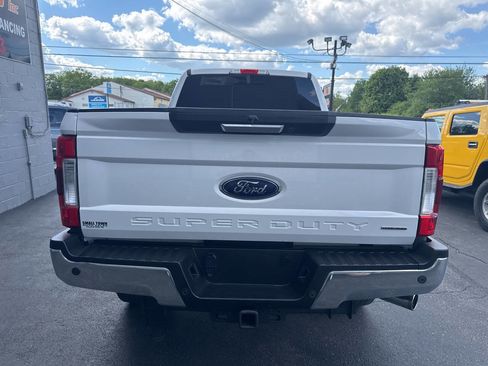 Used 2017 Ford F250 Lariat w/ Chrome Package AWD/4WD image 9