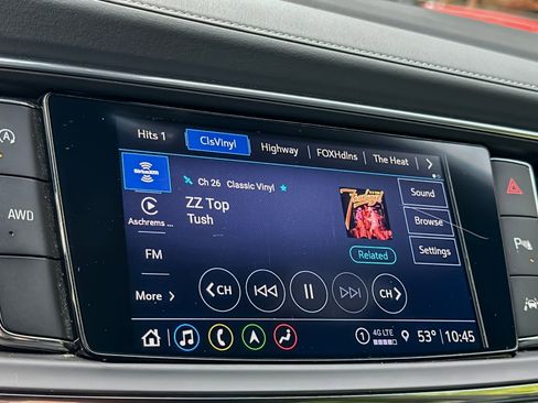 Used 2024 Buick Enclave Premium image 22