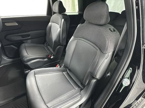 New 2027 Kia Telluride S image 12