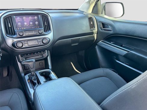 Used 2020 Chevrolet Colorado LT w/ Safety Package image 25