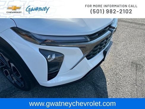 Used 2024 Chevrolet Trax RS w/ Driver Confidence Package FWD image 13