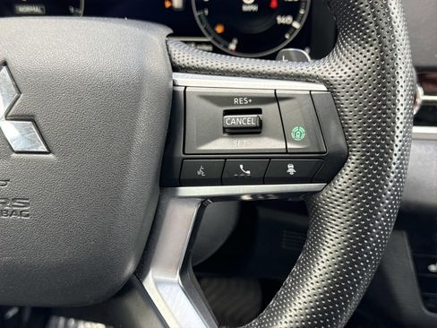 Used 2024 Mitsubishi Outlander Ralliart AWD/4WD image 14