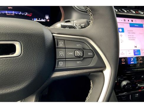 Used 2024 Jeep Grand Cherokee L Limited w/ Luxury Tech Group II AWD/4WD image 20