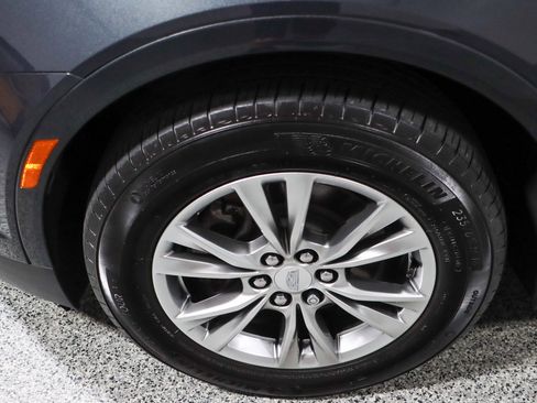 Used 2023 Cadillac XT5 Premium Luxury image 11