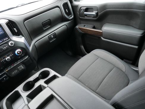 Used 2019 GMC Sierra 1500 Elevation w/ Elevation Value Package image 11