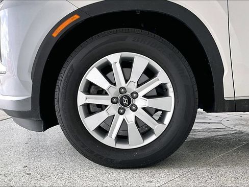 Used 2025 Hyundai Palisade SEL FWD image 11
