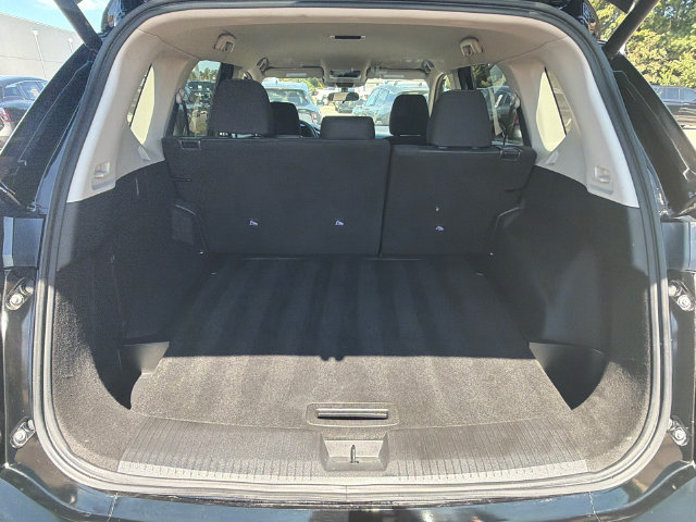 Used 2026 Nissan Rogue SV FWD image 18