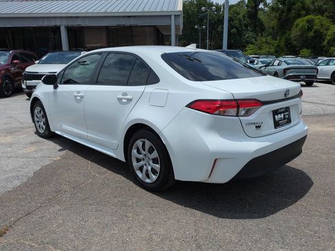 Used 2024 Toyota Corolla LE FWD image 7
